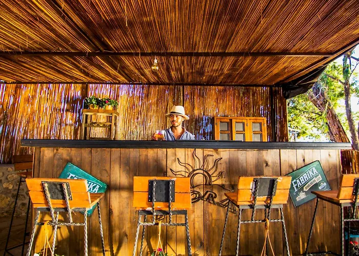 Agora Sanat Koeyue *