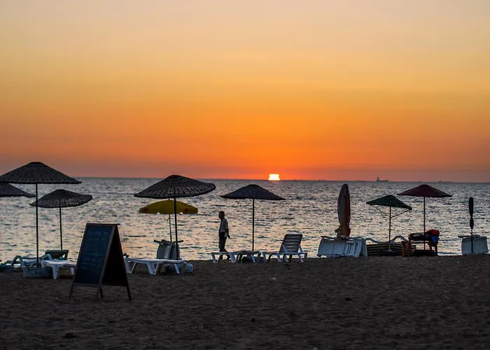 Agora Sanat Koeyue Ezine